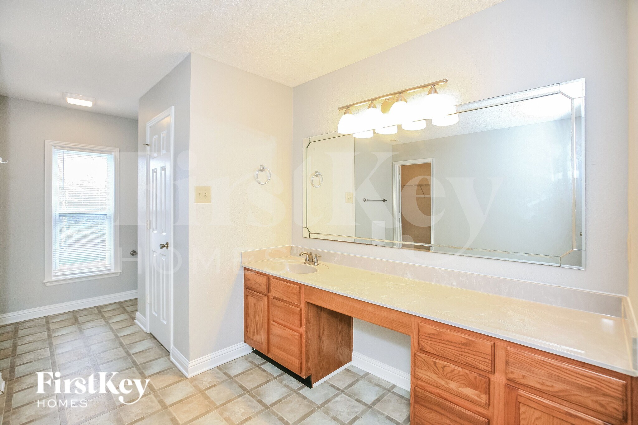 Building Photo - 14216 Country Breeze Ln