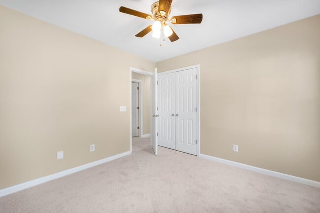 Building Photo - 9200 Brechin Dr