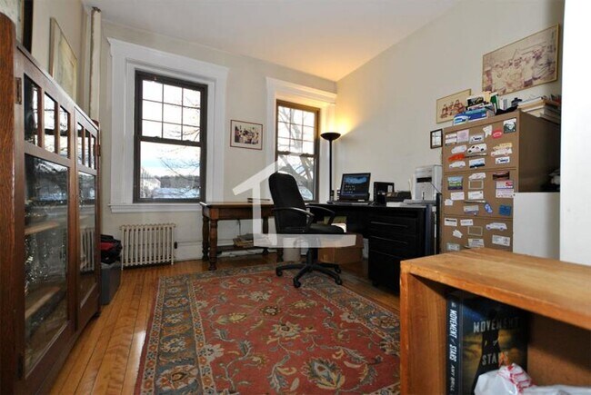 Building Photo - Fantastic Packards Corner Apt (No Undergrads, sorry!) w Laundry in Unit!  Exposed Brick, Ht and H...