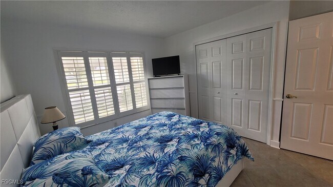 Building Photo - 1827 SE 41st St