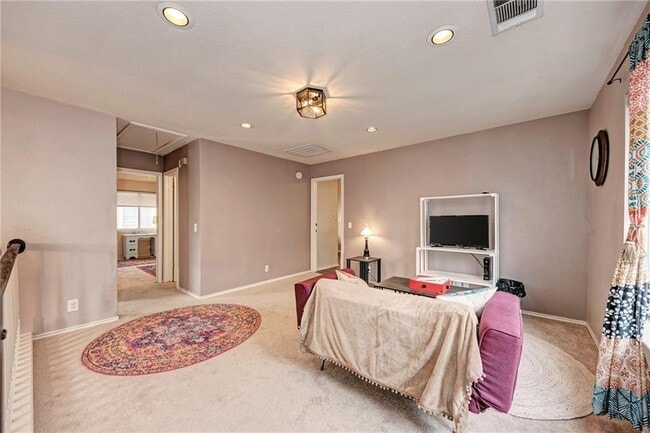 Building Photo - 1813 White Oak Loop