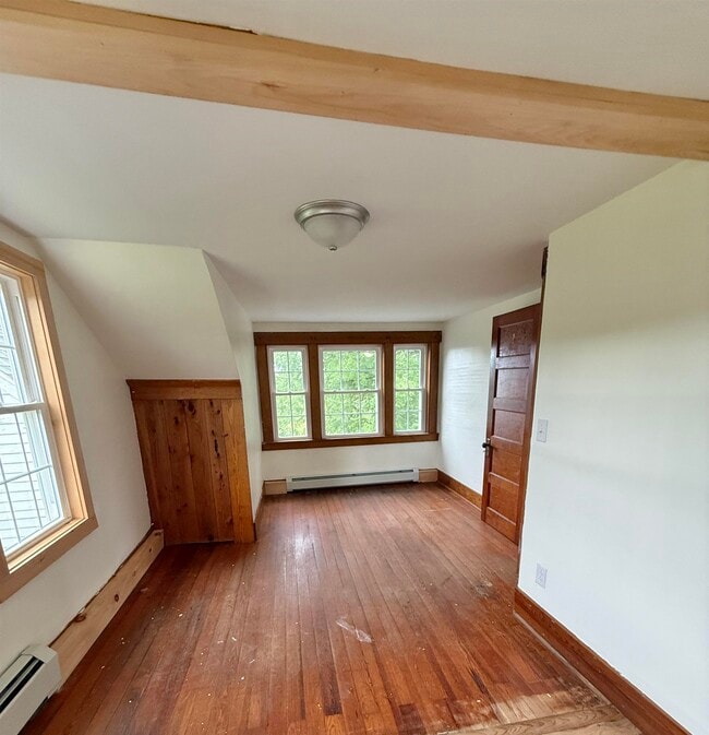 Building Photo - 383 Sanborn Rd