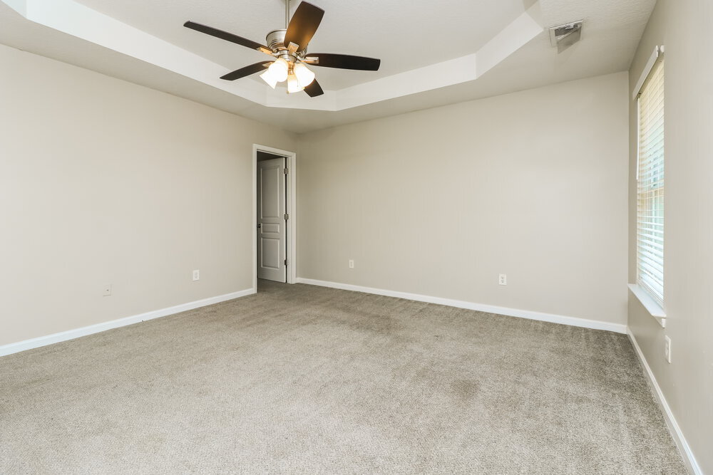 Building Photo - 340 Darbys Run Ct