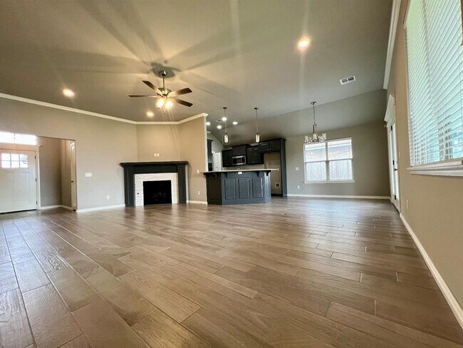 Building Photo - 8722 SW 40th Ter