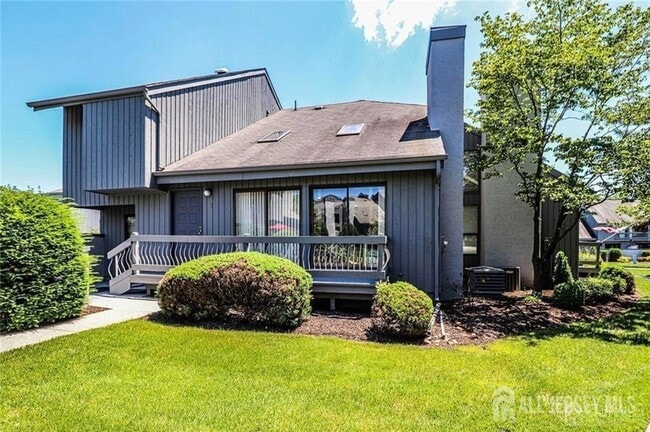 Primary Photo - 180 Westgate Dr