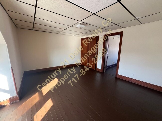 Building Photo - 3 Bedroom 1 Bath home in Central York School District