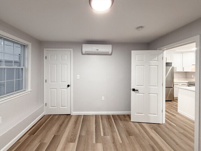 Building Photo - 29 Avon St