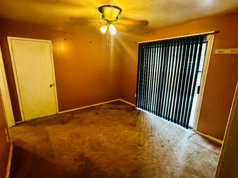 Building Photo - 458 Anton Dr