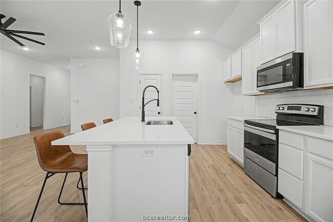 Building Photo - 3116 Brady Ct