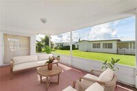 Building Photo - 6712 NW 70th Ct