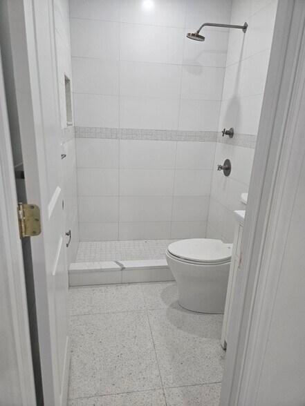 Building Photo - 13246 154th St