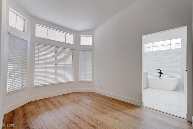 Building Photo - 8608 Highacre Dr