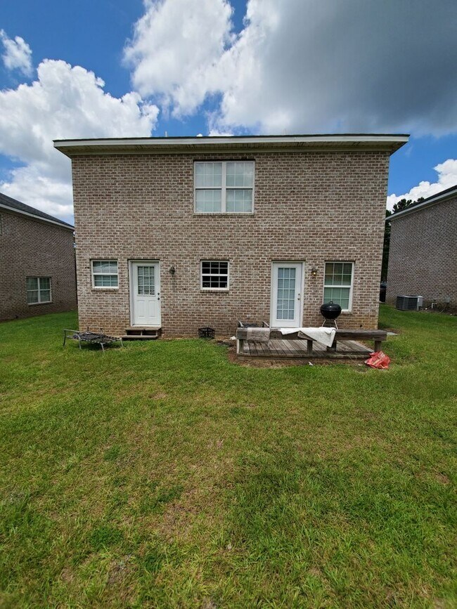 Building Photo - 352 Langston Chapel Rd