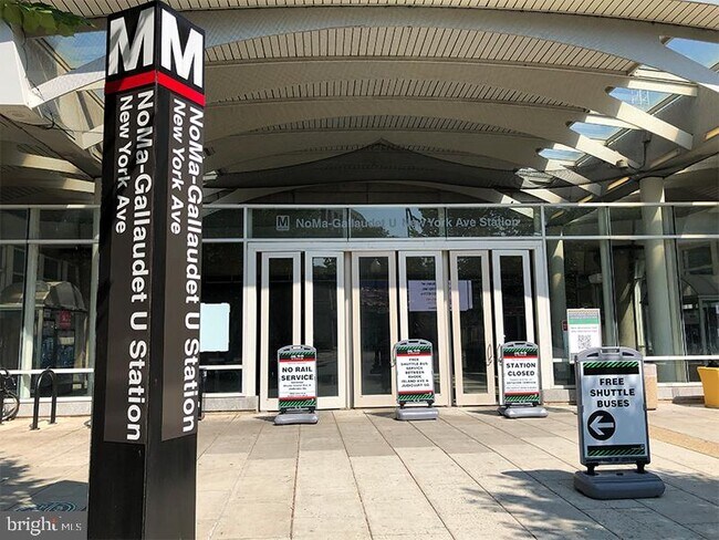 Building Photo - 631 Florida Ave NE