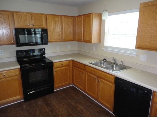 Building Photo - 3961 Tyler Bluff Ln
