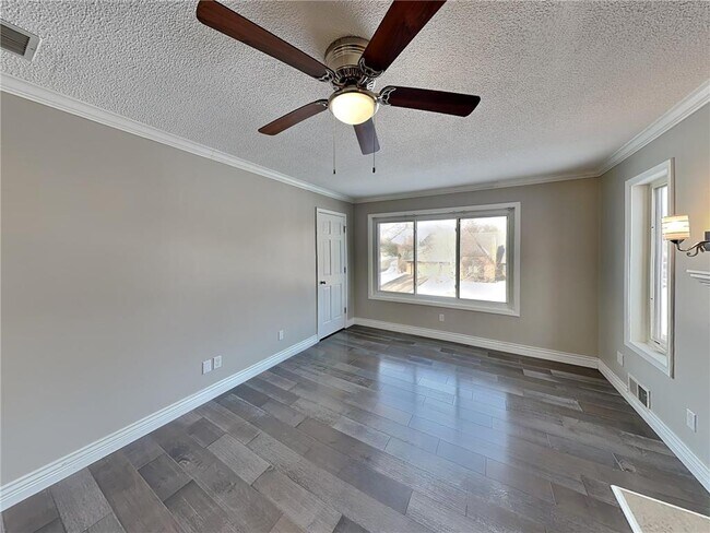 Building Photo - 11893 Dunhill Rd