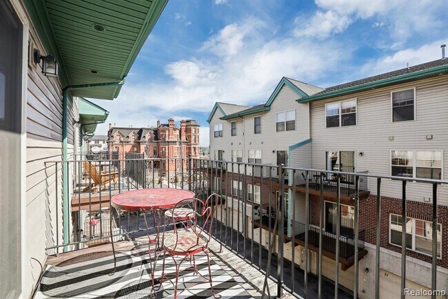 Building Photo - 33 Winder St