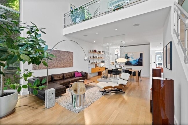 Building Photo - 1823 W Race Ave