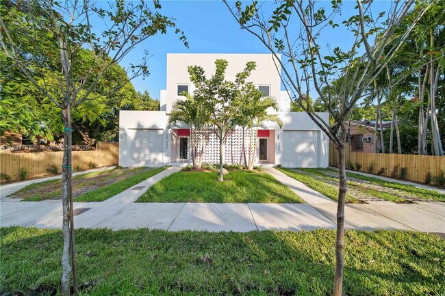 Building Photo - Northwest 9th Court, Miami, FL 33127 - 5 BR 3 BA townhouse