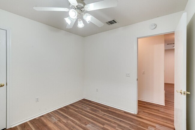 Building Photo - 1505 Strickland Dr