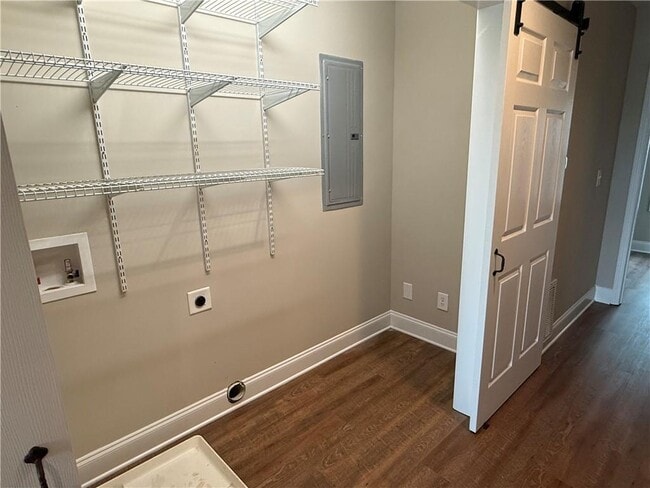 Building Photo - 784 Grove St