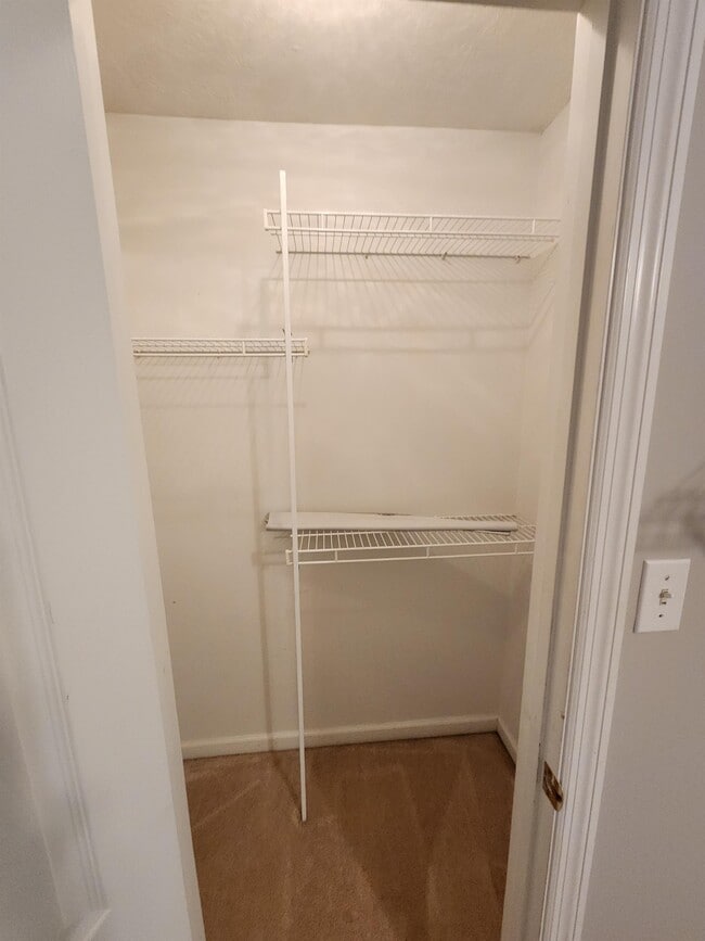 Building Photo - 501 Laurel Pl