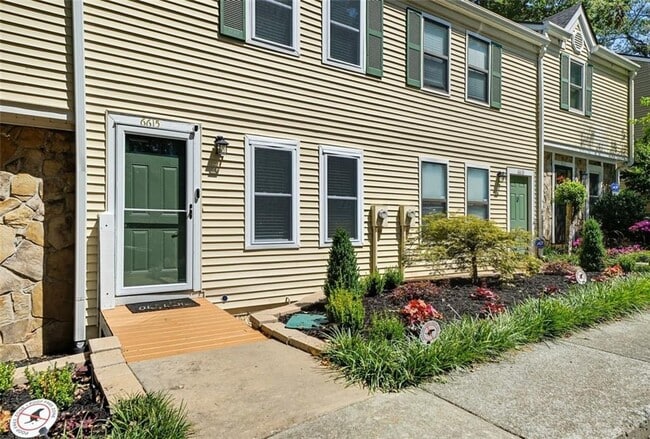 Building Photo - 6615 Sienna Ct