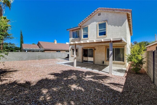 Building Photo - 1441 Iron Springs Dr