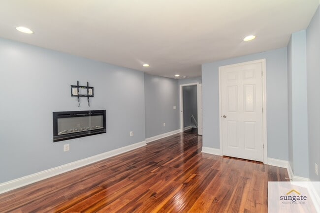 Building Photo - 2343 McElderry St