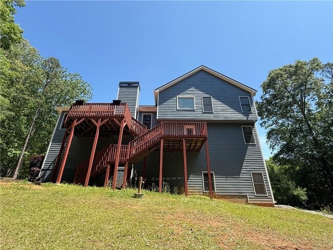 Building Photo - 102 Oak Ridge Trail