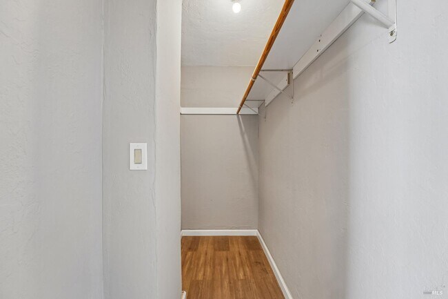 Building Photo - 517 Branciforte St