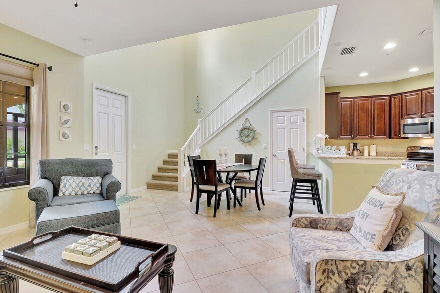 Primary Photo - 8753 Melosia St