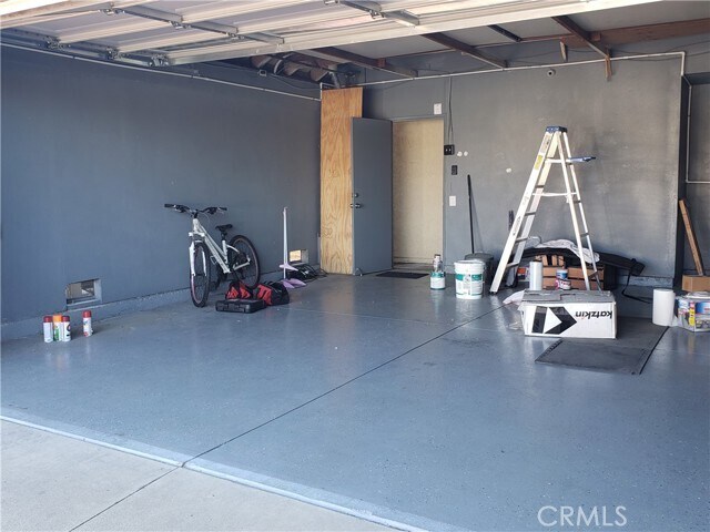 Building Photo - 2015 Clear River Ln