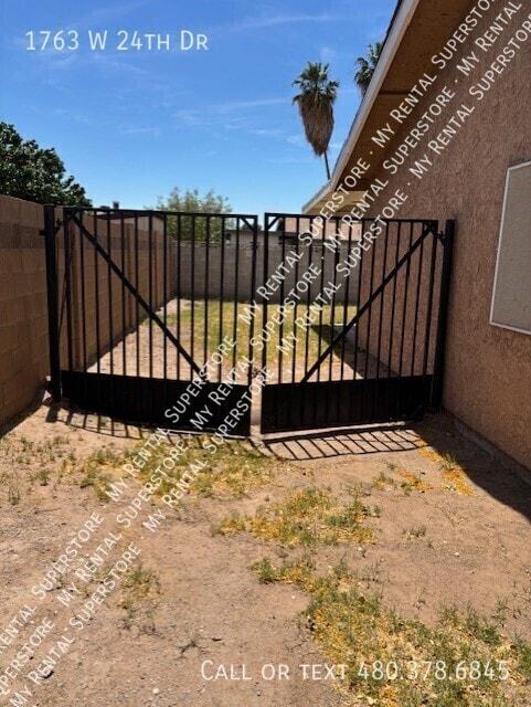 Building Photo - 1763 W 24th Dr