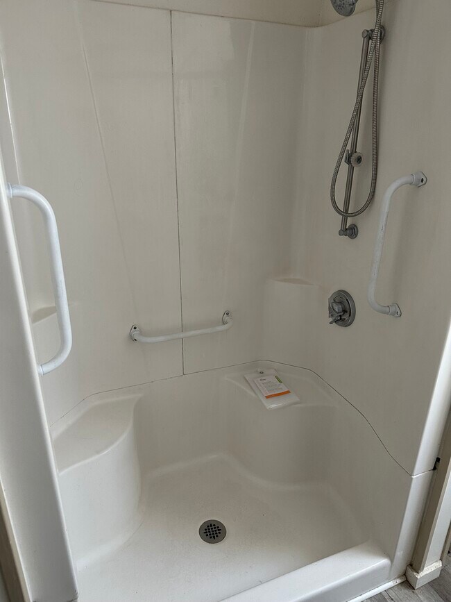 Building Photo - 296 Turners Falls Rd