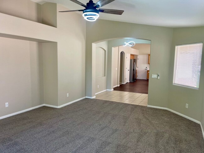 Building Photo - BEAUTIFUL SINGLE STORY HOME IN GATED COMMUNITY OF STALLION MOUNTAIN