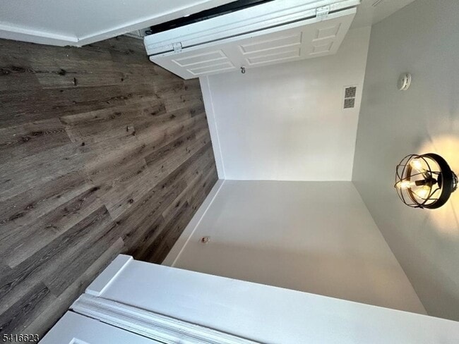 Building Photo - 21 Tillinghast St