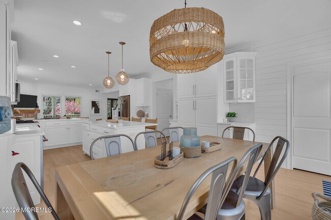 Building Photo - 112 Sylvania Ave