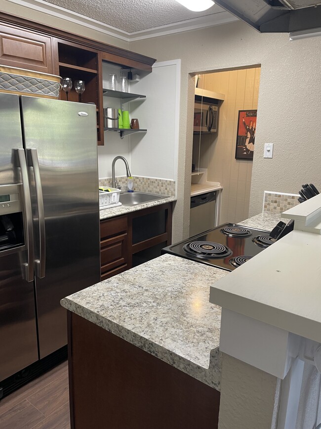 Building Photo - 9992 FM1283