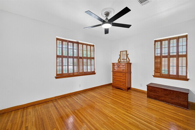 Building Photo - 8923 Greiner Dr