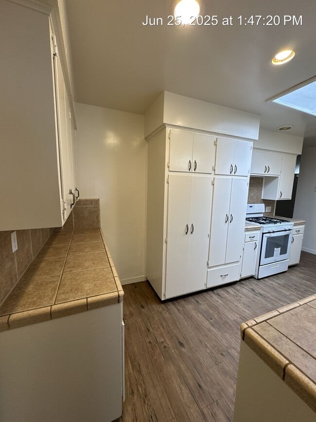 Building Photo - Upgrades galore to this home on Harvard St...