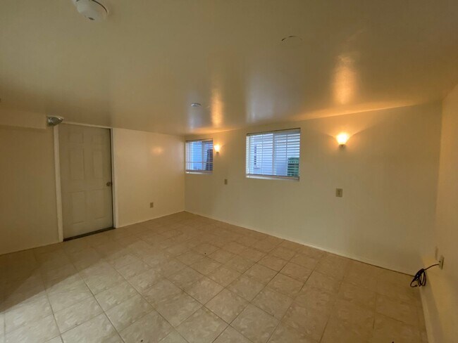 Building Photo - Washington House