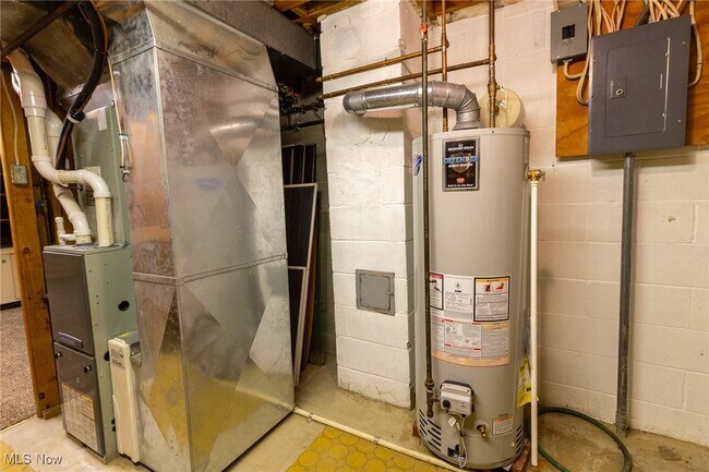 Building Photo - 24434 Emmons Rd