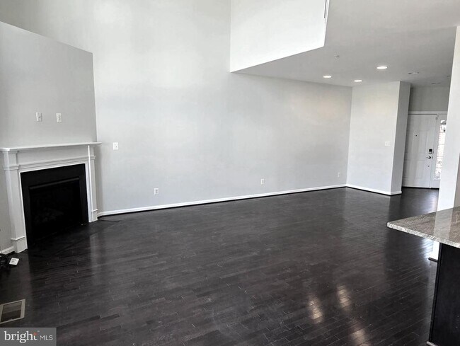 Building Photo - 514 Millar Ct