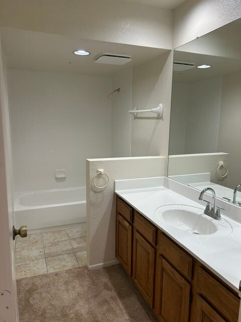 Building Photo - 7510 E Thomas Rd