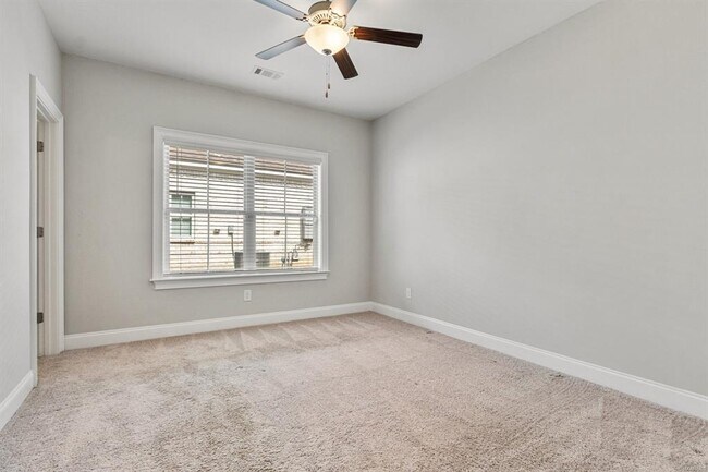 Building Photo - 1420 Wildlife Wy