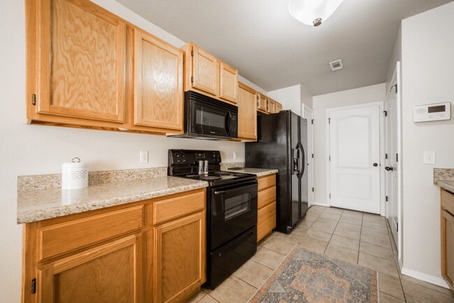 Building Photo - 4357 Beacon Ct