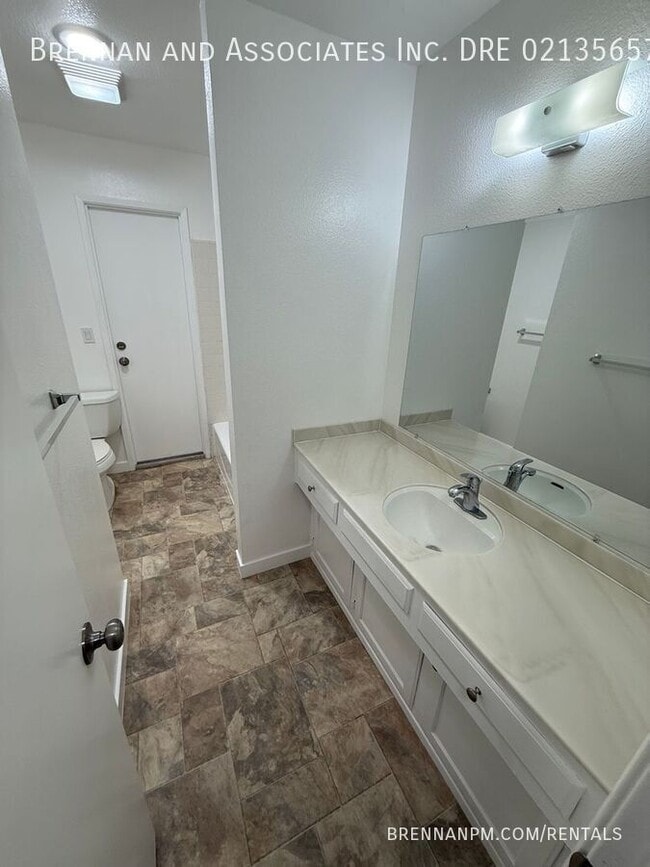 Building Photo - Remodeled 5-Bedroom Home in Bonita – Remod...