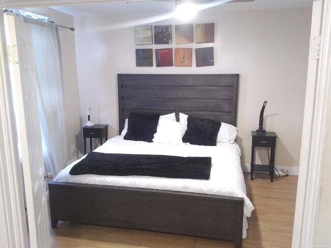 Building Photo - 164-03 119th Ave