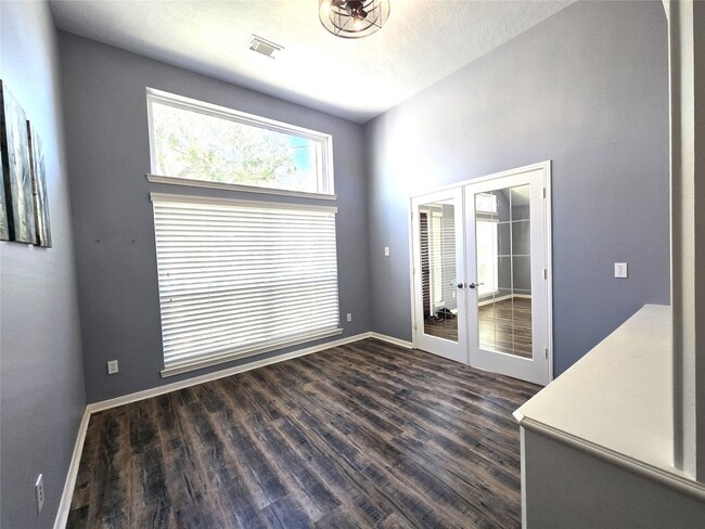 Building Photo - 2614 Parkbriar Ln